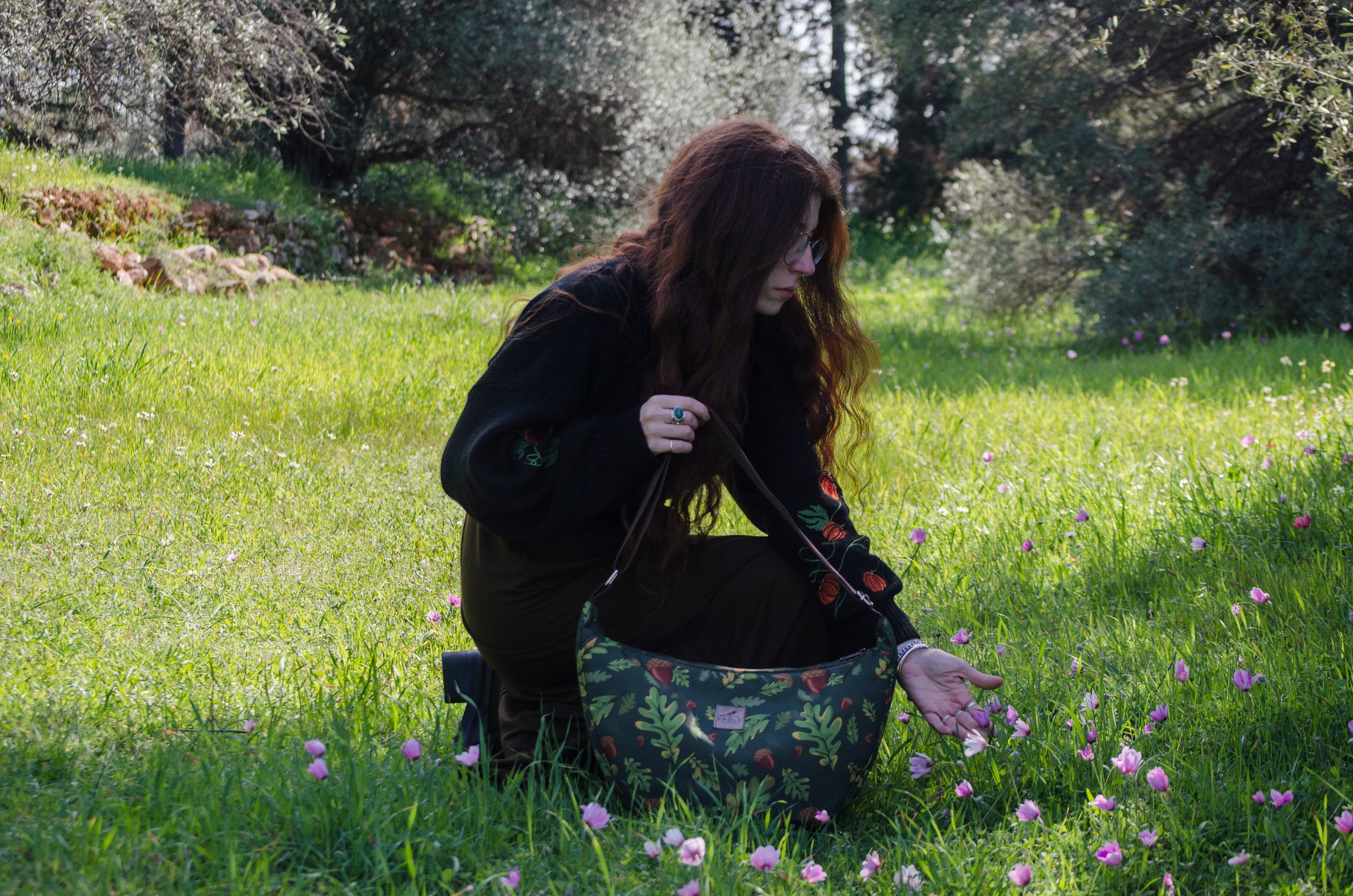 Song of the Oak - Crescent Bag