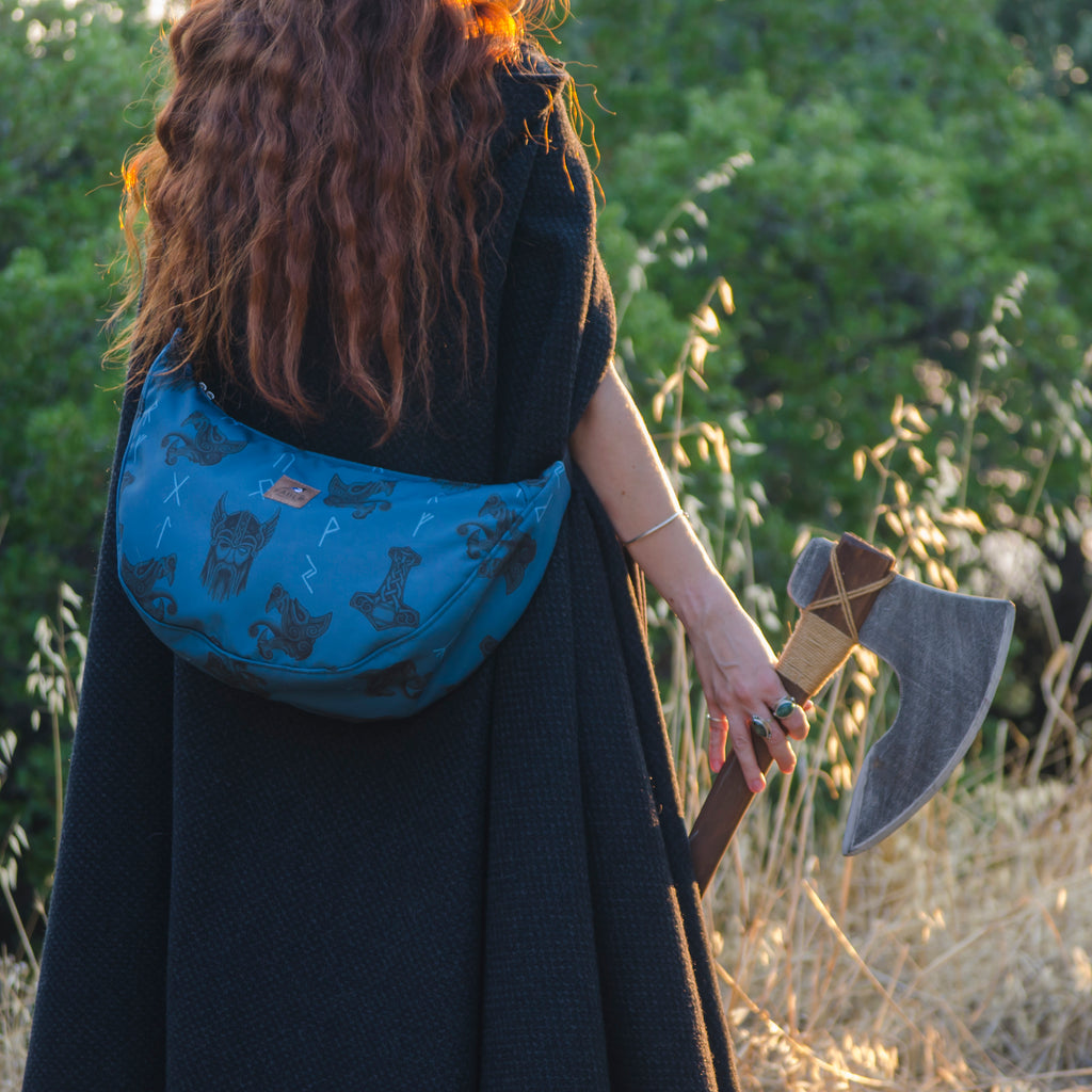 Saga of the North - Crescent Bag