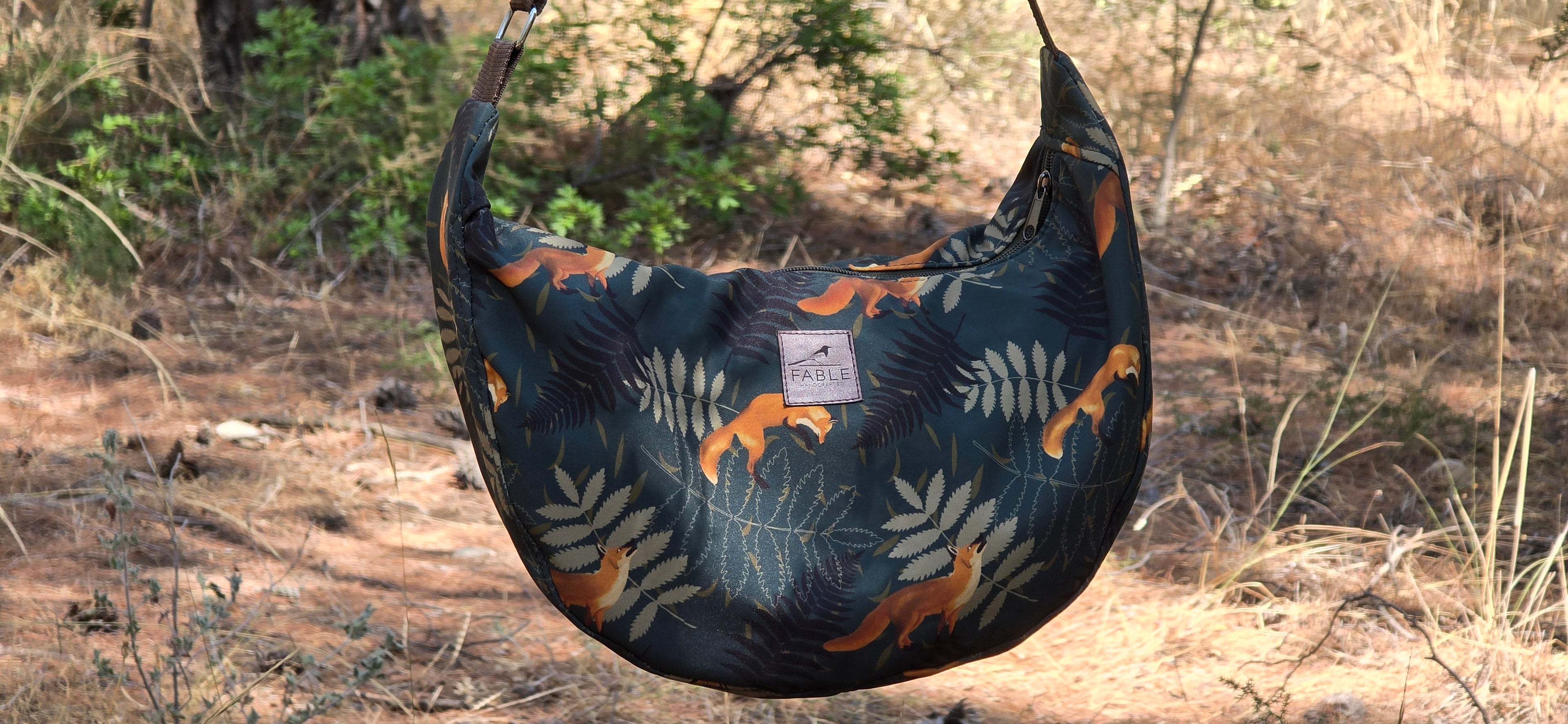 Foxfern - Crescent Bag